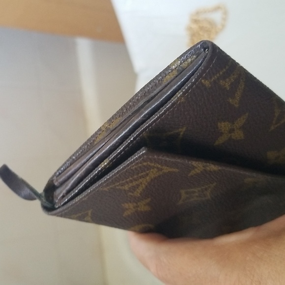 Louis Vuitton wallet - Picture 11 of 16